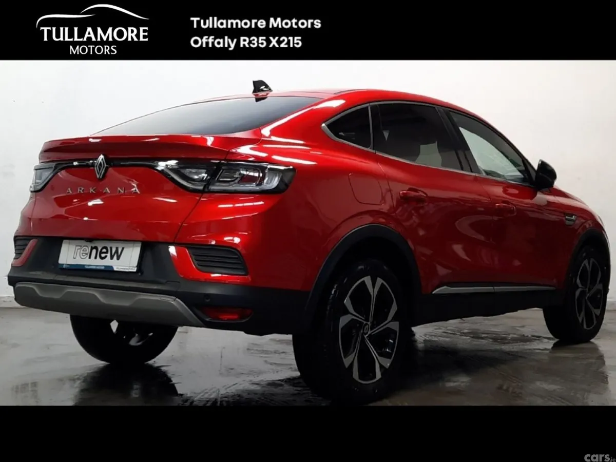 Renault Arkana Hatchback, Petrol Hybrid, 2025, Red