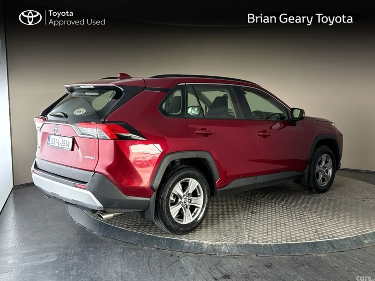 Toyota RAV4 SUV, Petrol Hybrid, 2023, Red