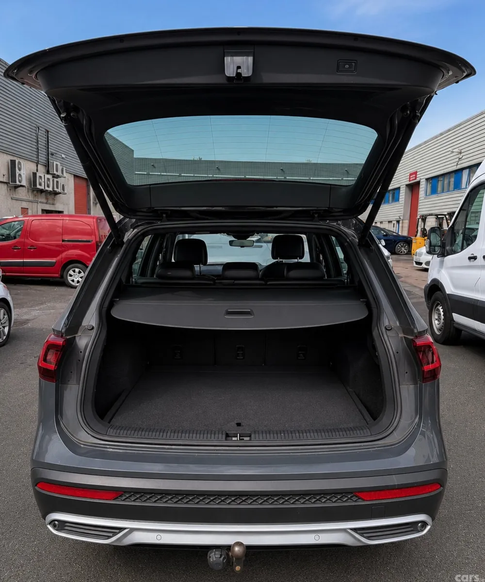 SEAT Tarraco Estate, Petrol, 2023, Grey