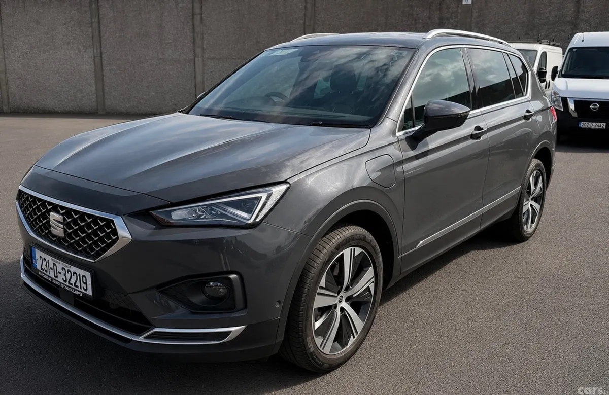 SEAT Tarraco Estate, Petrol, 2023, Grey
