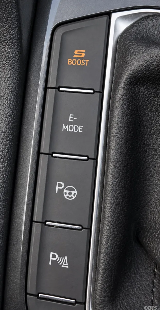 SEAT Tarraco Estate, Petrol, 2023, Grey