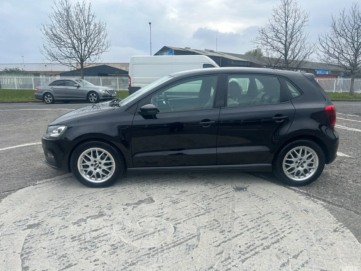 Volkswagen Polo Hatchback, Petrol, 2015, Black