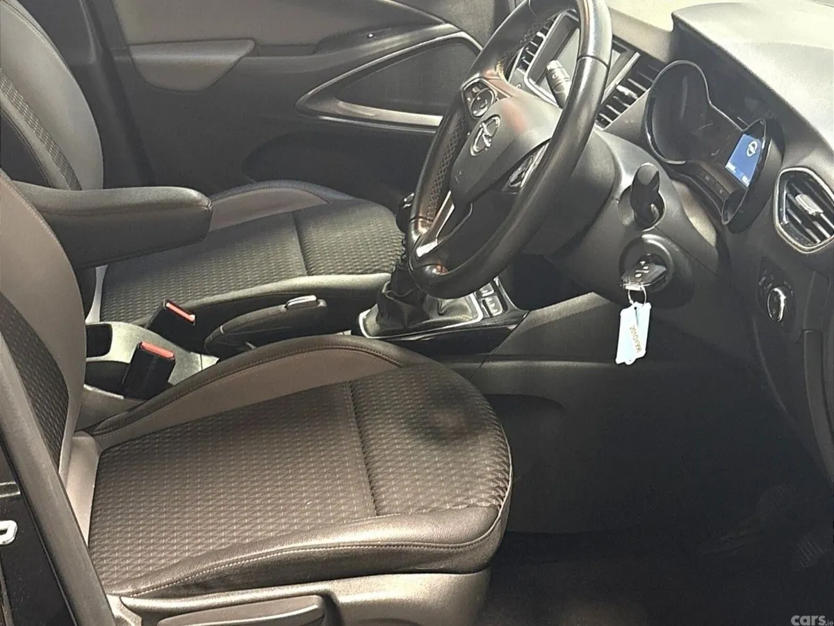 Opel Crossland X SUV, Diesel, 2020, Black