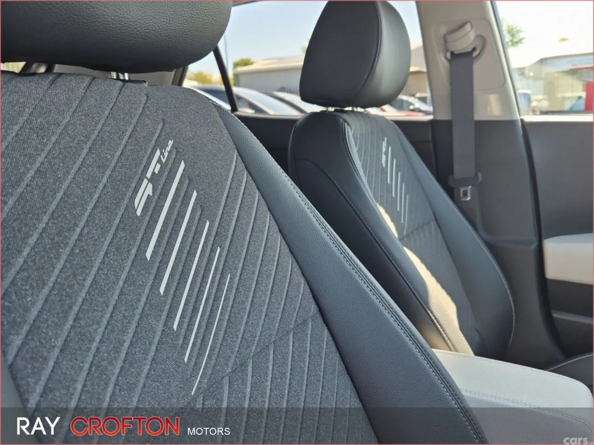 Kia Stonic Estate, Petrol Hybrid, 2026, Black
