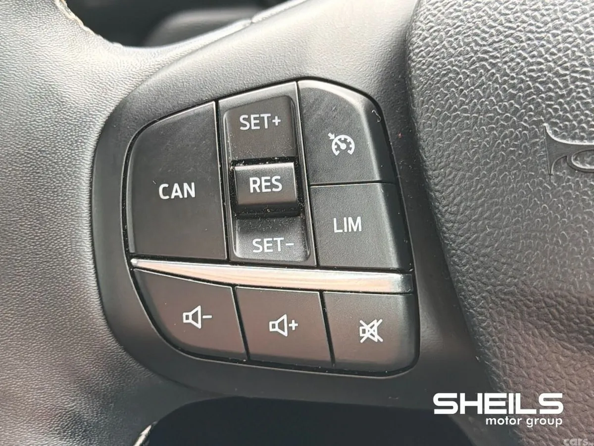 Ford Puma SUV, Petrol Hybrid, 2023, Grey