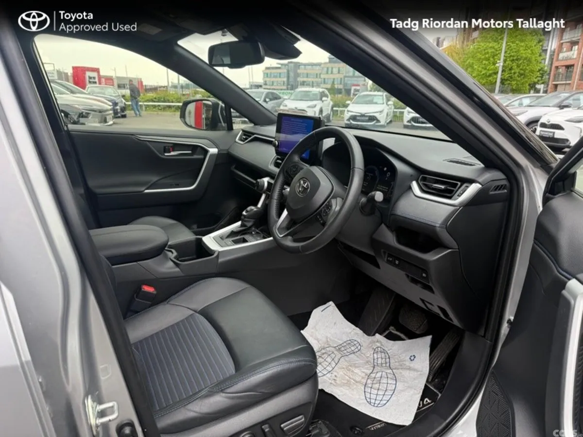 Toyota RAV4 SUV, Petrol Hybrid, 2024, Silver