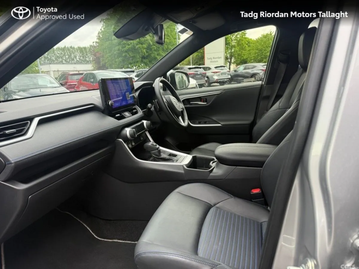 Toyota RAV4 SUV, Petrol Hybrid, 2024, Silver