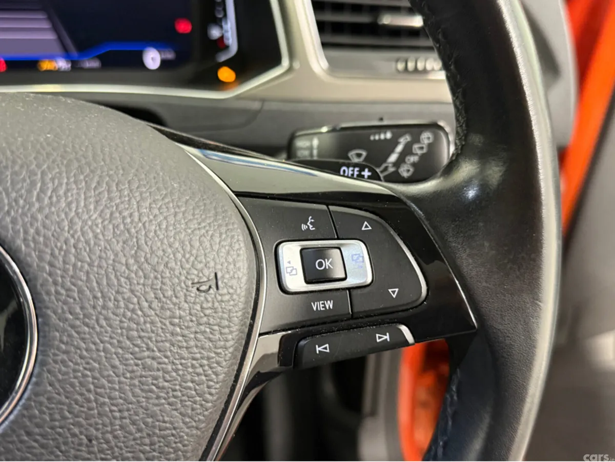 Volkswagen T-Roc SUV, Diesel, 2021, Orange