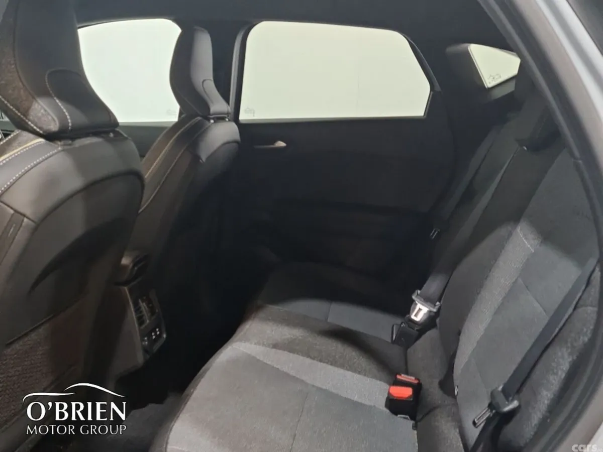 Renault Captur Hatchback, Petrol, 2025, Grey