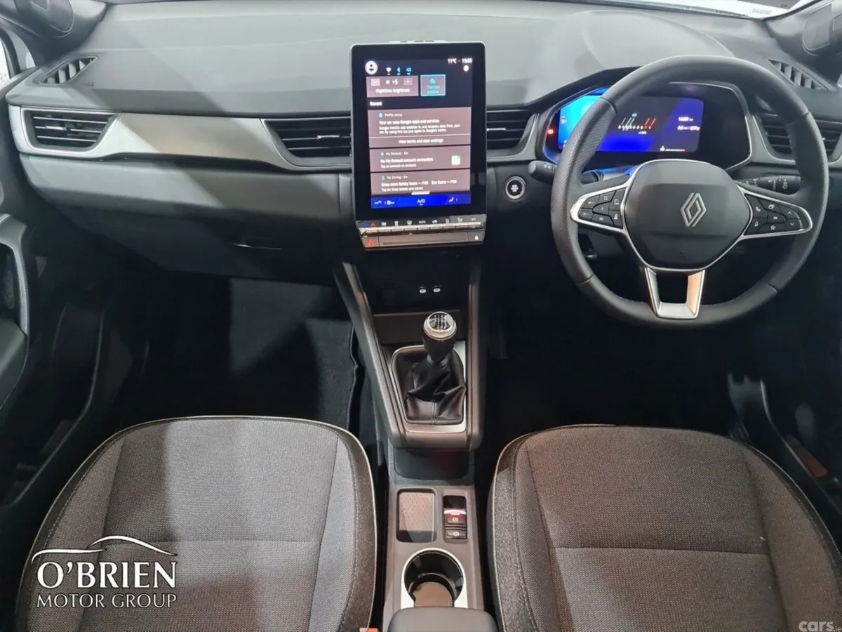 Renault Symbioz Hatchback, Petrol, 2025, White