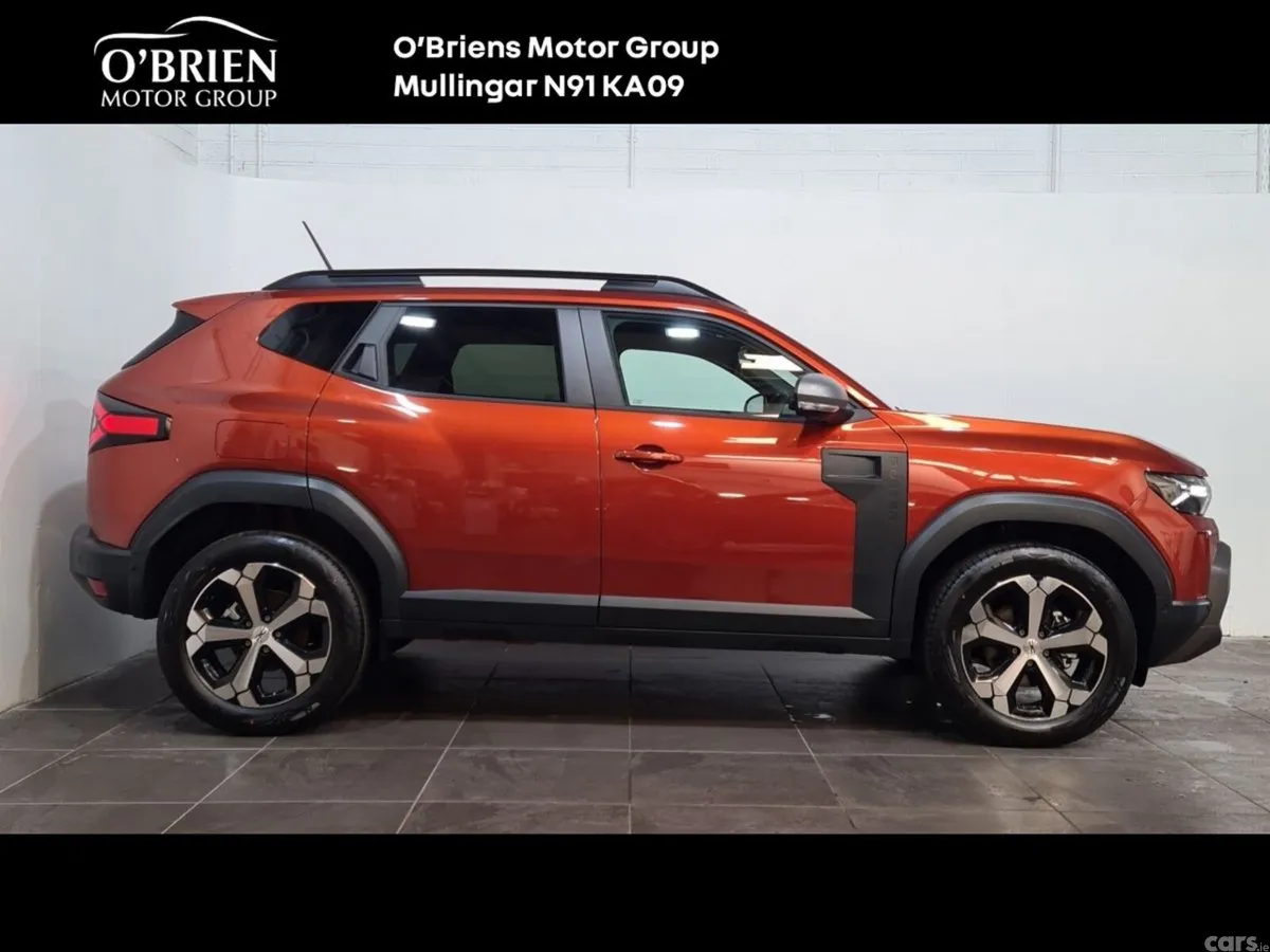 Dacia Duster SUV, Petrol Hybrid, 2026, Brown