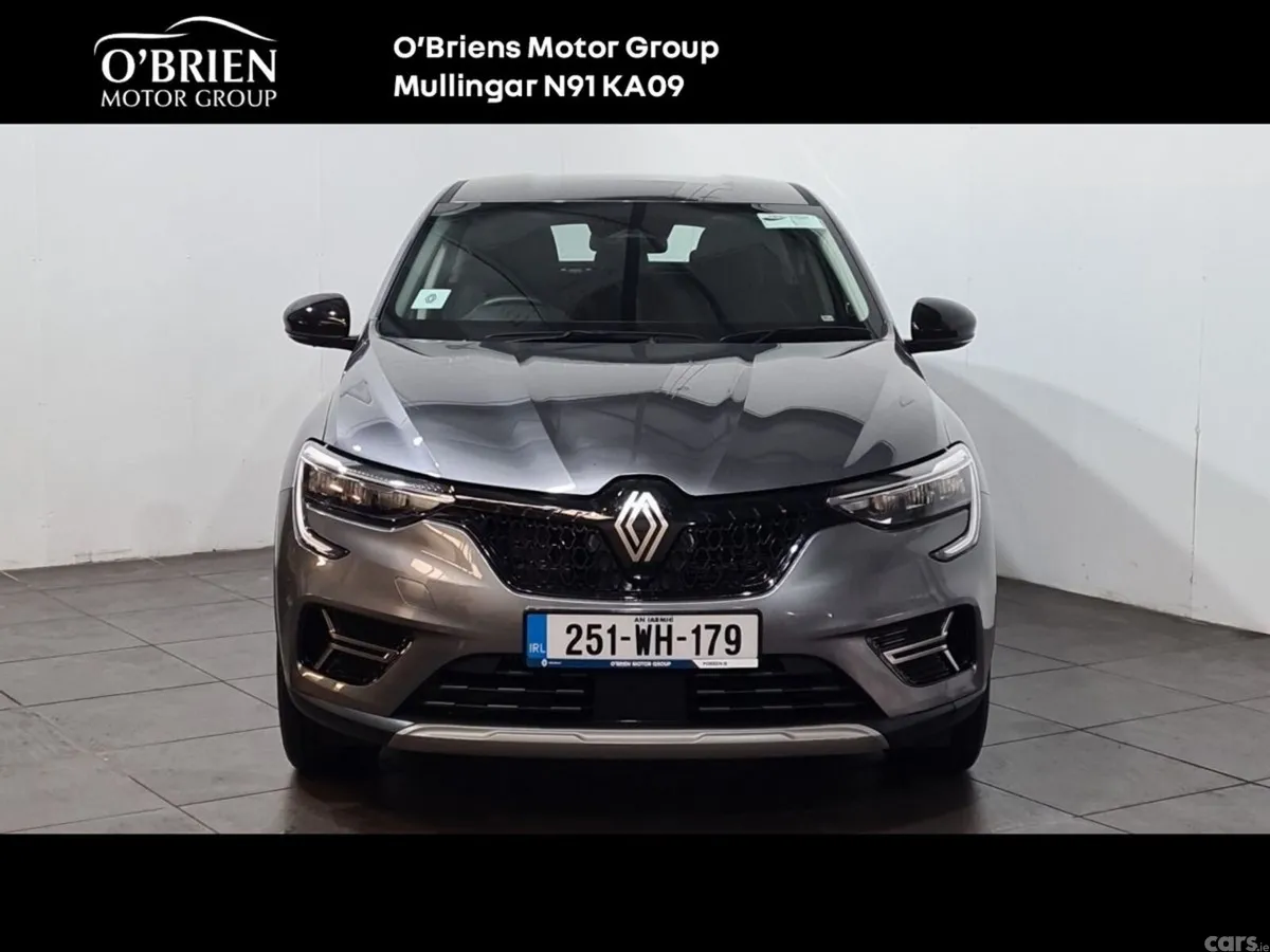 Renault Arkana Hatchback, Petrol, 2025, Grey