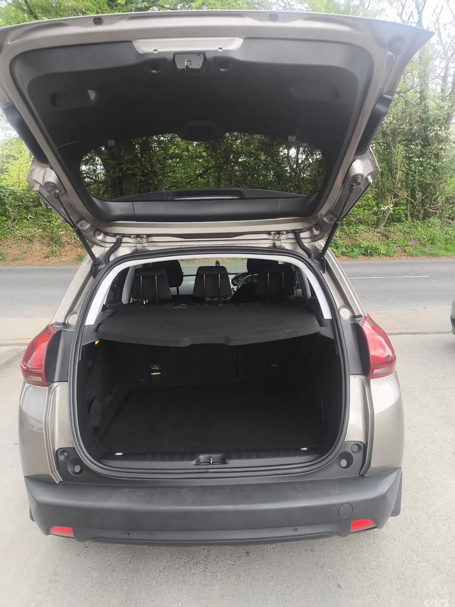 Peugeot 2008 Estate, Diesel, 2017, Grey