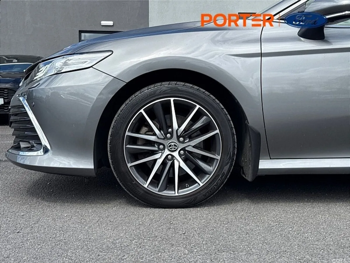 Toyota Camry Saloon, Petrol Hybrid, 2022, Grey