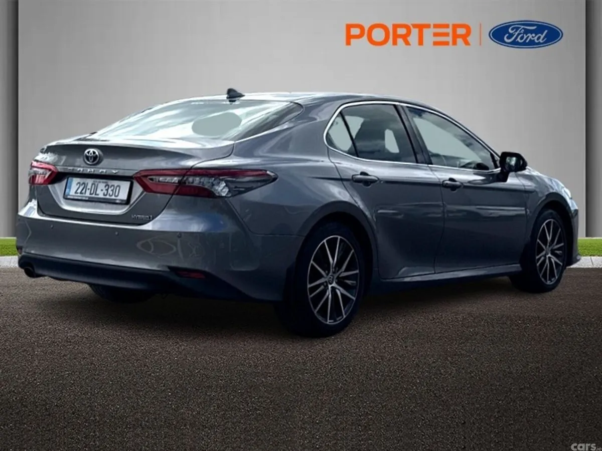 Toyota Camry Saloon, Petrol Hybrid, 2022, Grey