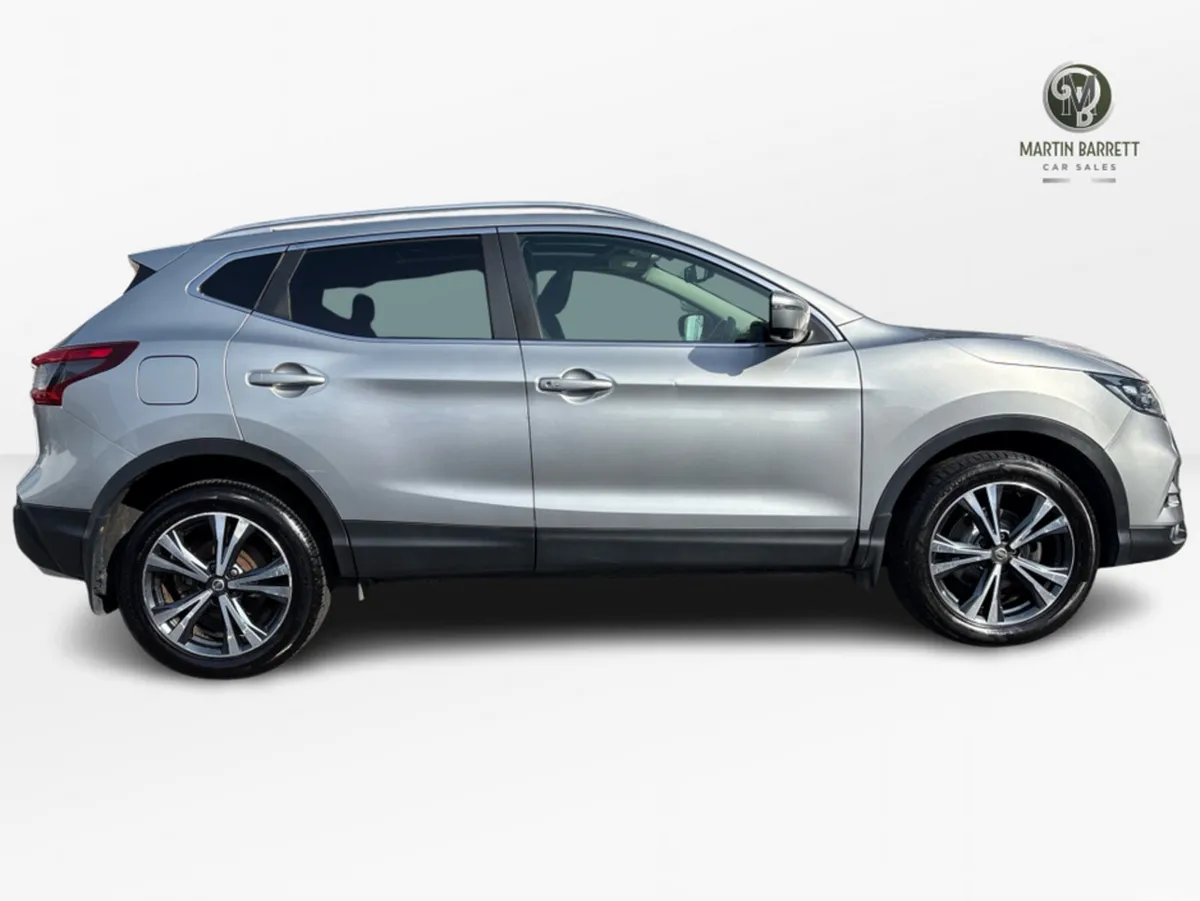 Nissan Qashqai MPV, Petrol, 2018, Grey