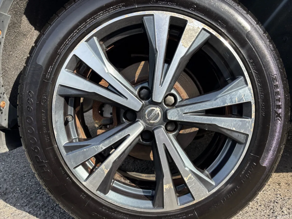 Nissan Qashqai MPV, Petrol, 2018, Grey