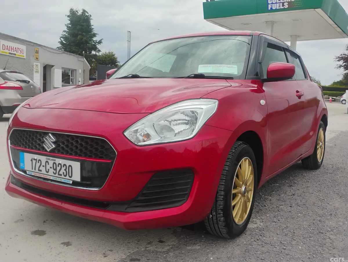 Suzuki Swift Hatchback, Petrol, 2017, Red