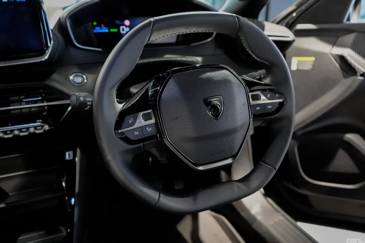 Peugeot 2008 MPV, Electric, 2026, Black