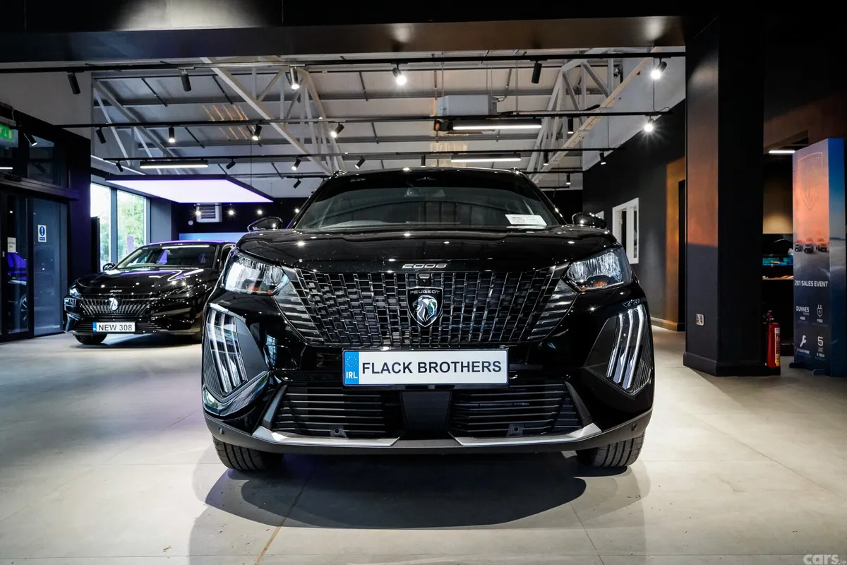 Peugeot 2008 MPV, Electric, 2026, Black