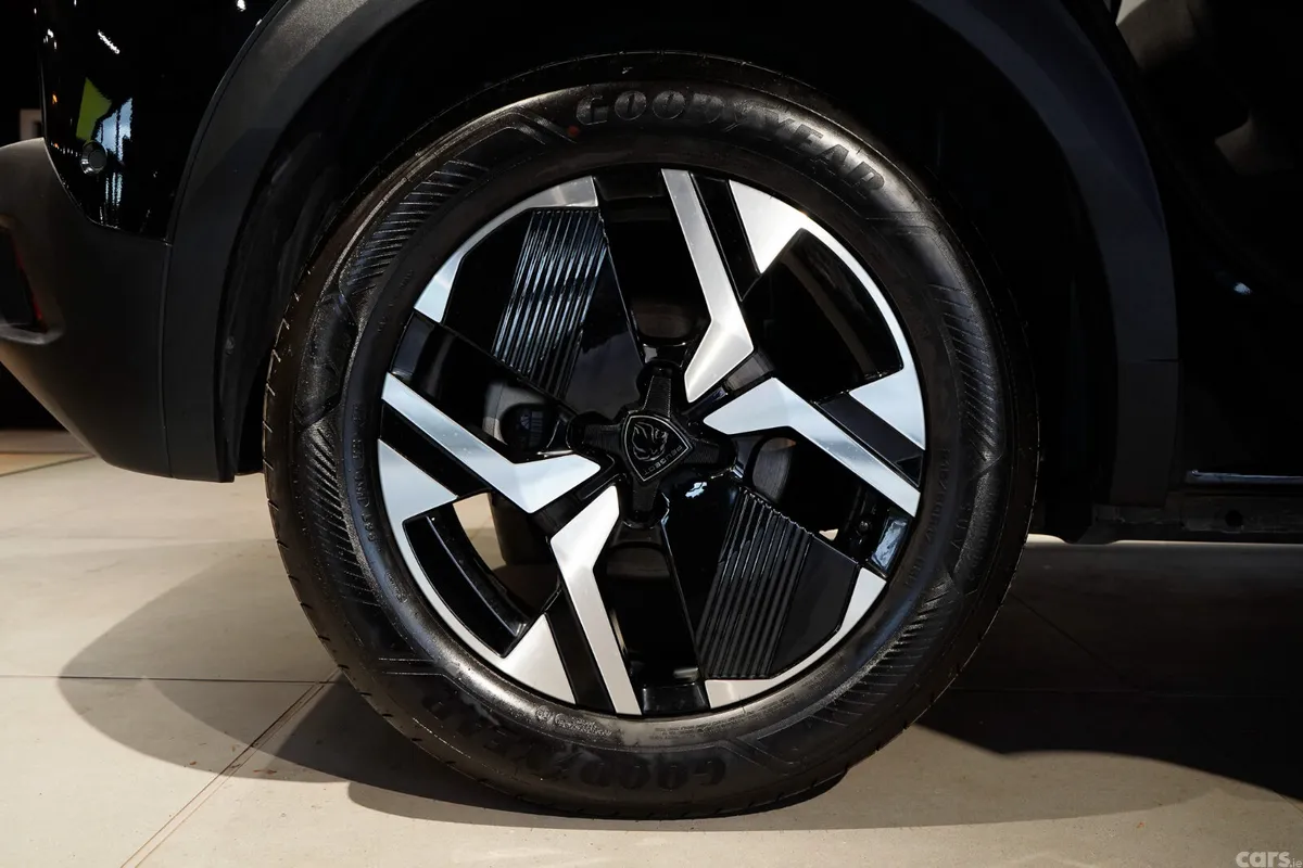 Peugeot 2008 MPV, Electric, 2026, Black
