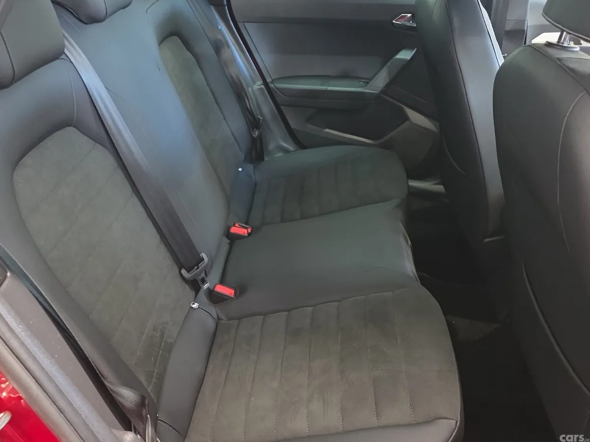 SEAT Arona SUV, Petrol, 2021, Red