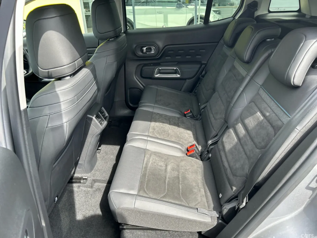 Citroen C5 Aircross MPV, Petrol Hybrid, 2024, Grey