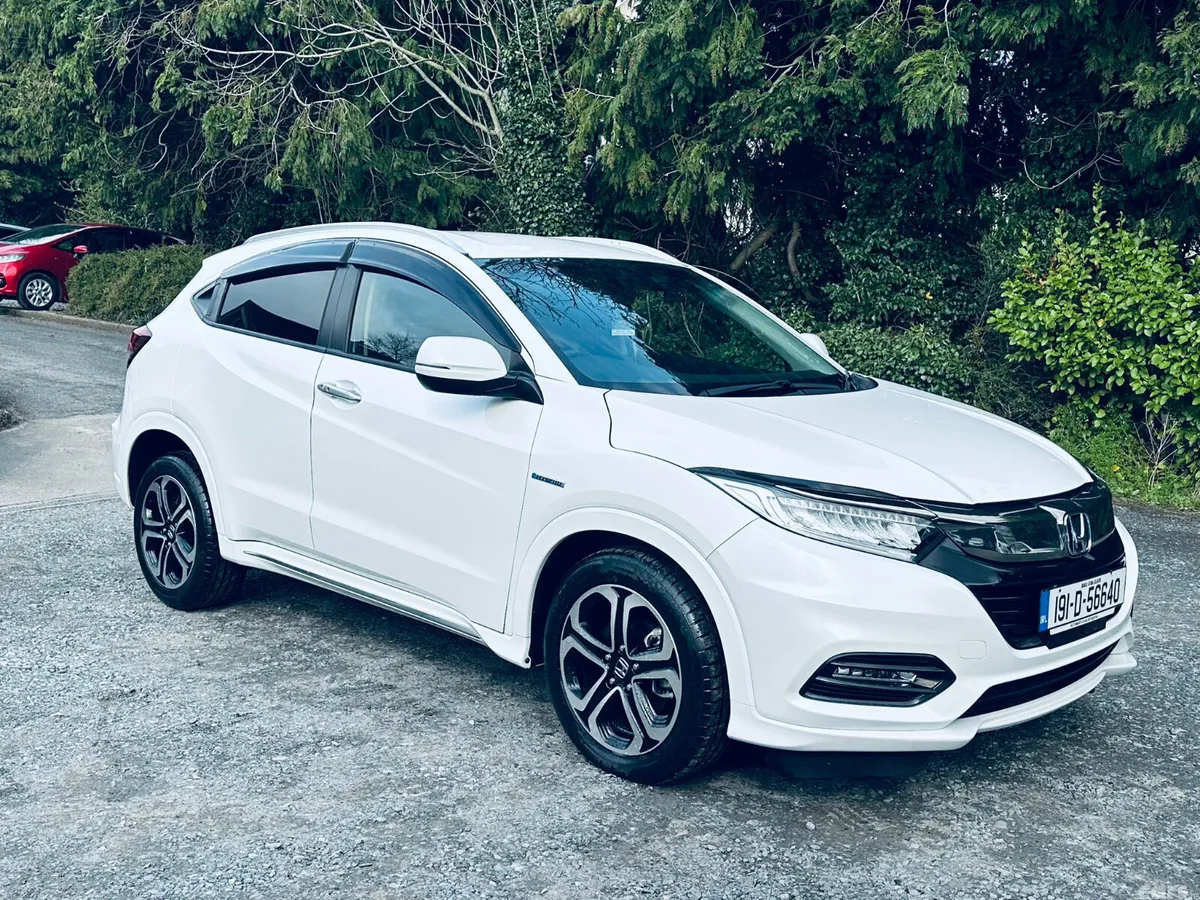 Honda Vezel 2019 1.5 Hybrid Auto 30700 KM ONLY, Lucan
