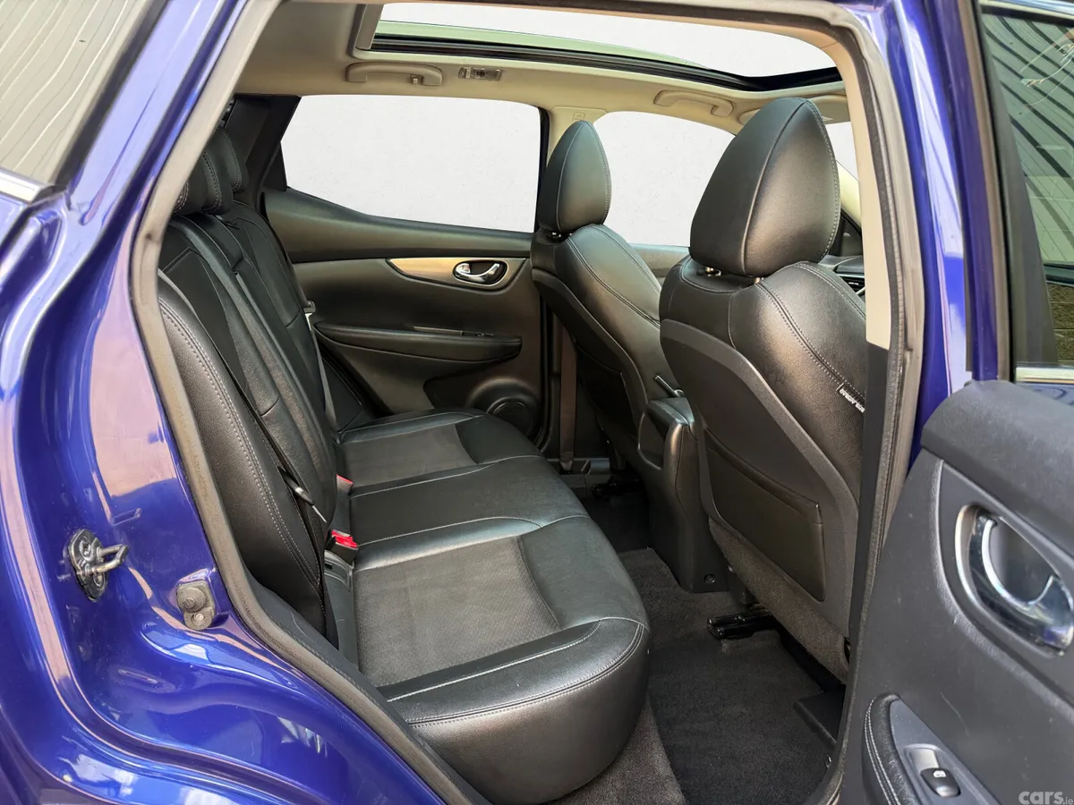 Nissan Qashqai Hatchback, Diesel, 2018, Blue