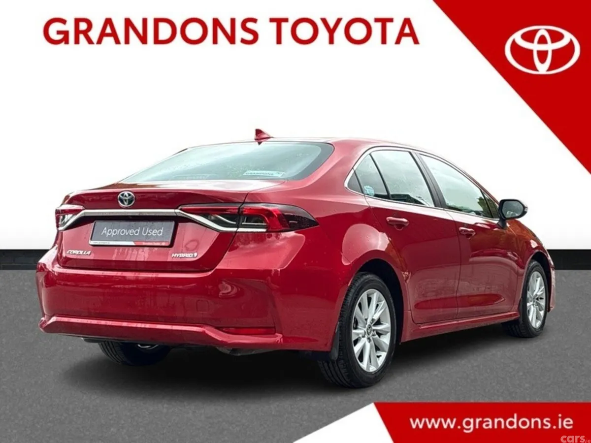 Toyota Corolla Saloon, Petrol Hybrid, 2023, Red