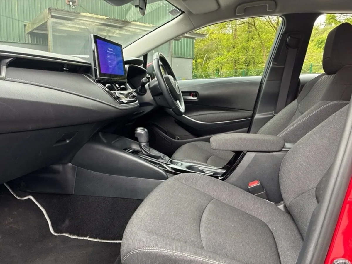 Toyota Corolla Saloon, Petrol Hybrid, 2023, Red