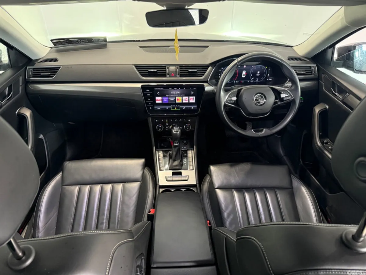 Skoda Superb Hatchback, Diesel, 2023, Grey