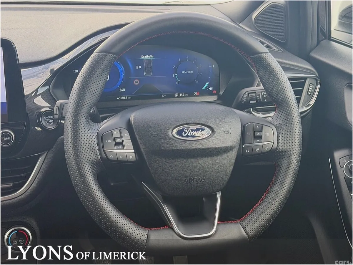 Ford Puma MPV, Petrol, 2024, Black