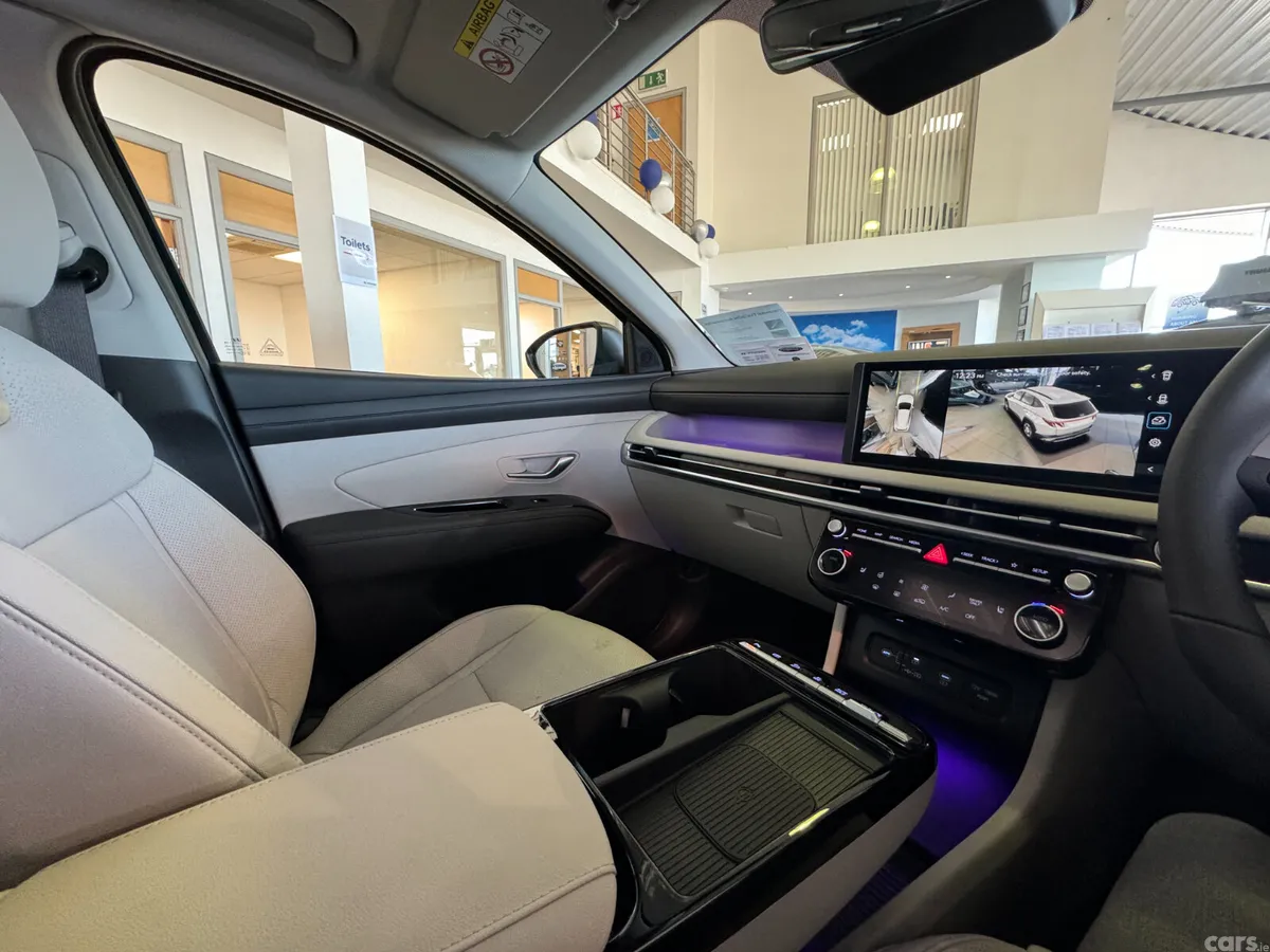 Hyundai Tucson SUV, Petrol Plug-in Hybrid, 2027, Black