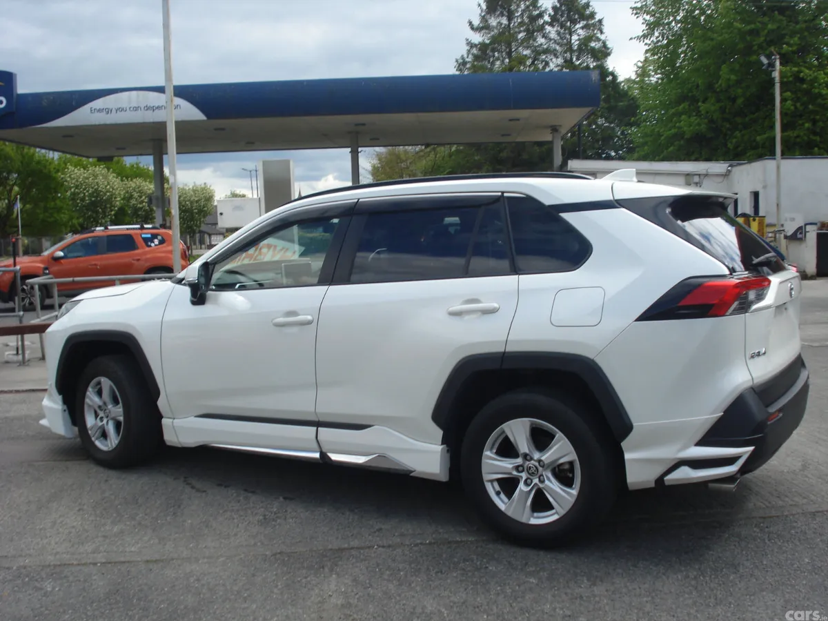 Toyota RAV4 Hatchback, Petrol Hybrid, 2021, Red