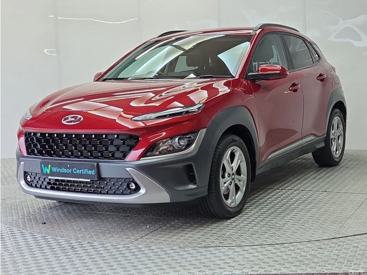 Hyundai KONA MPV, Petrol, 2023, Red