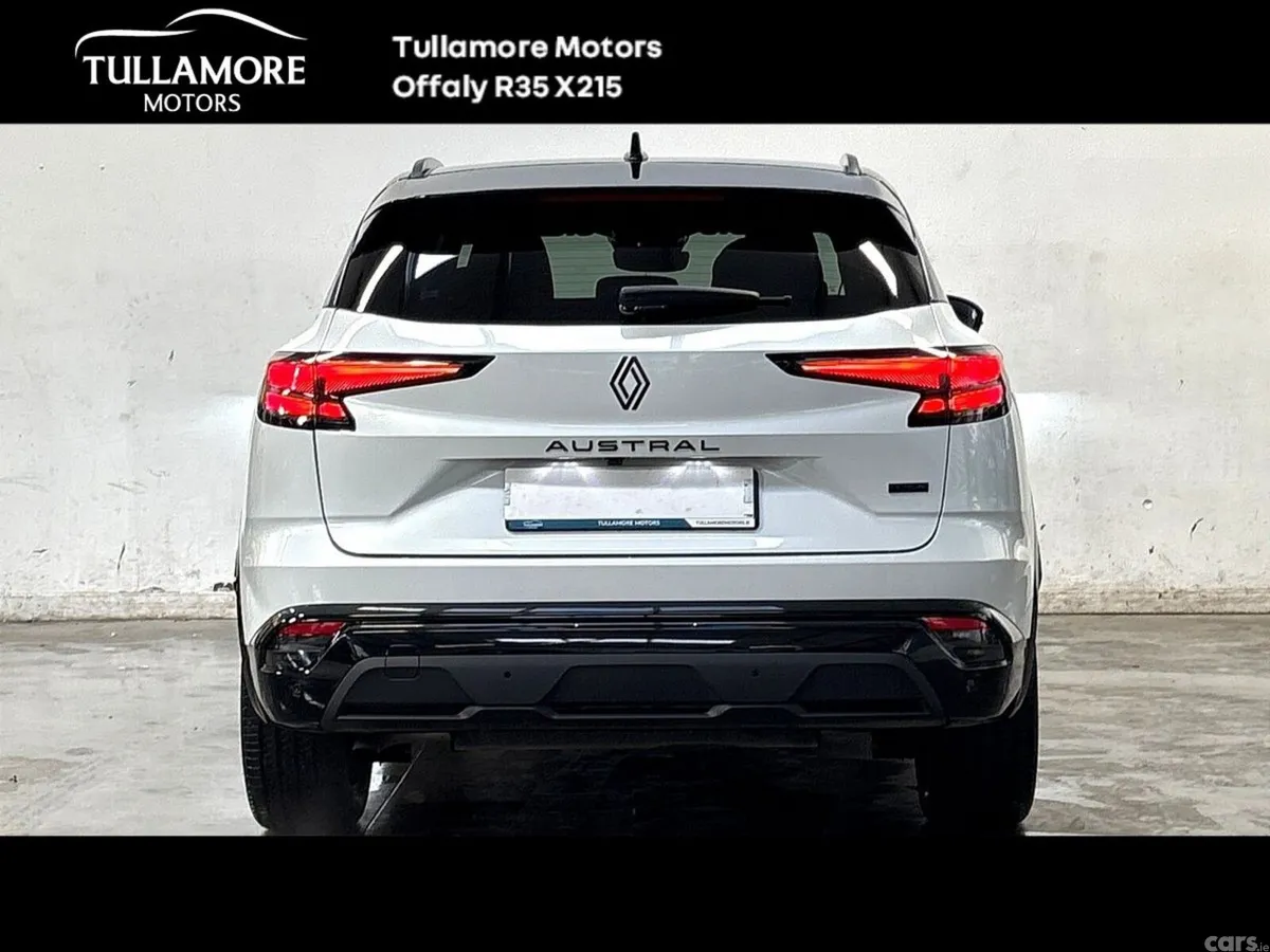 Renault Austral SUV, Petrol Hybrid, 2026, White