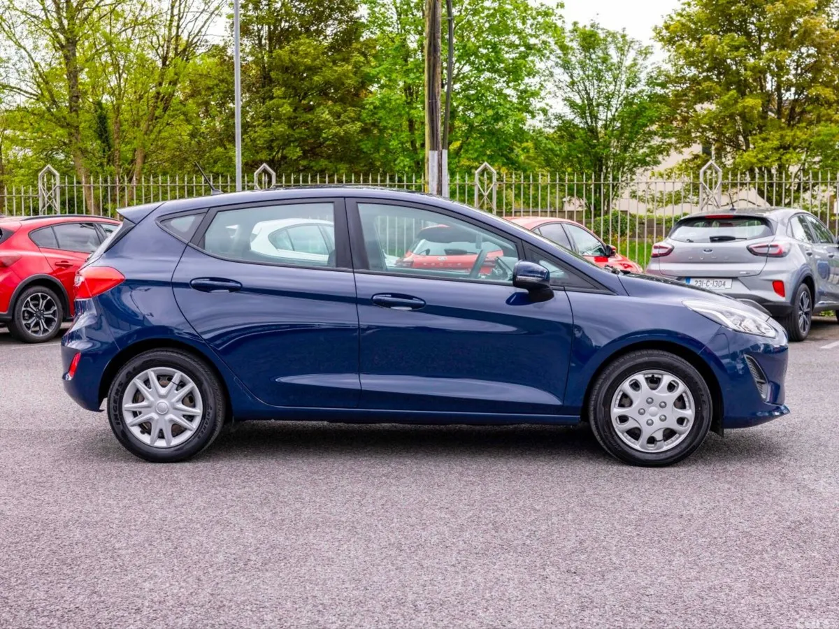 Ford Fiesta Hatchback, Petrol, 2019, Blue