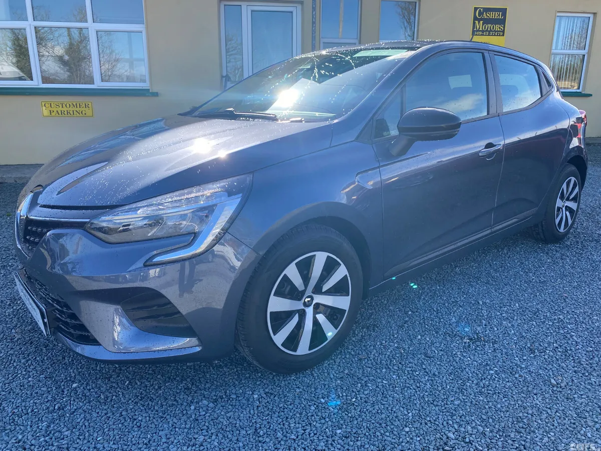 Renault Clio Hatchback, Petrol, 2022, Grey