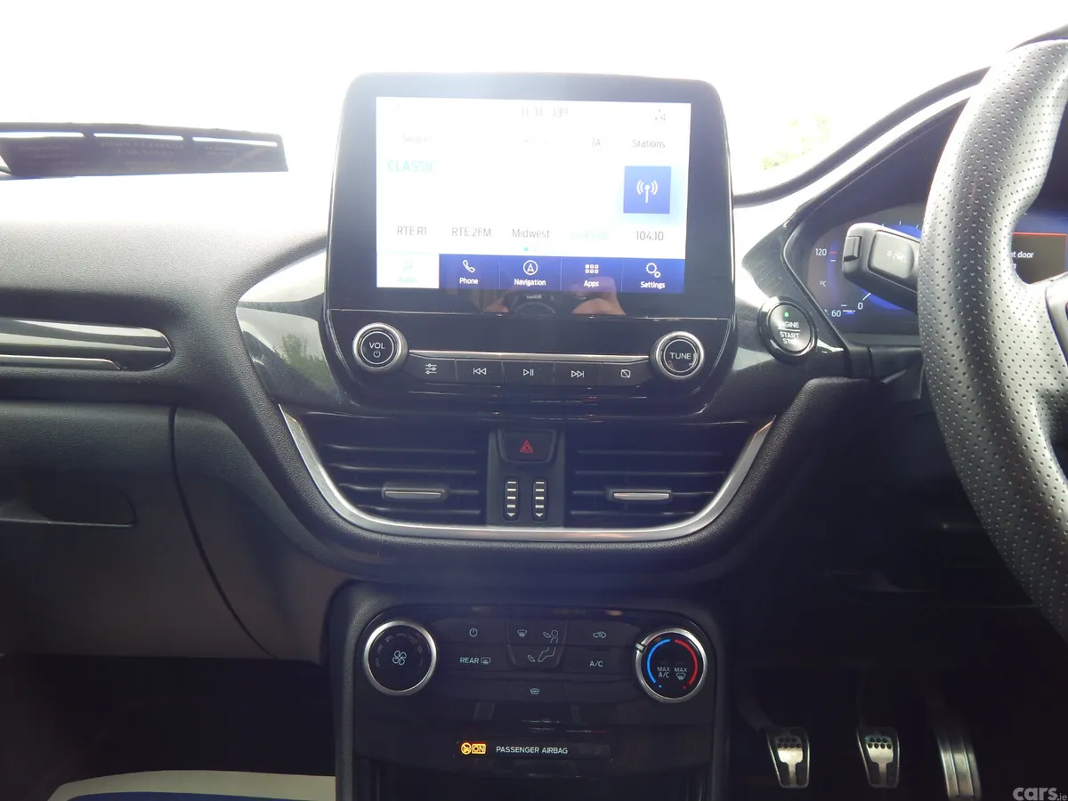 Ford Puma MPV, Diesel, 2022, Blue
