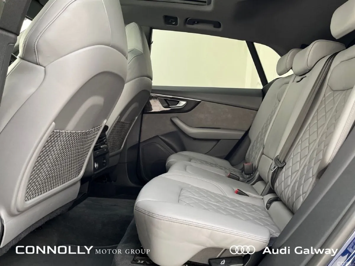Audi Q8 Hatchback, Diesel, 2022, Blue