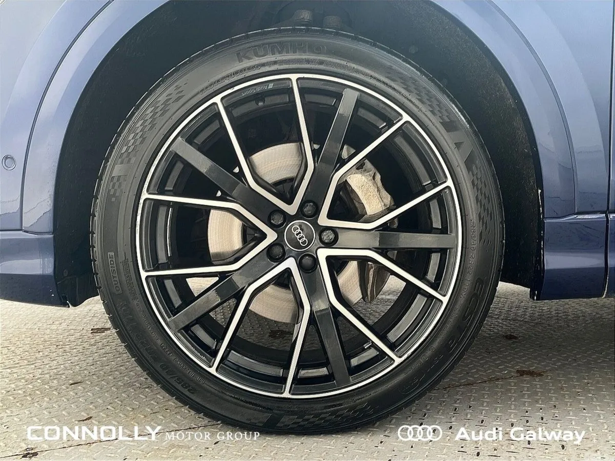 Audi Q8 Hatchback, Diesel, 2022, Blue