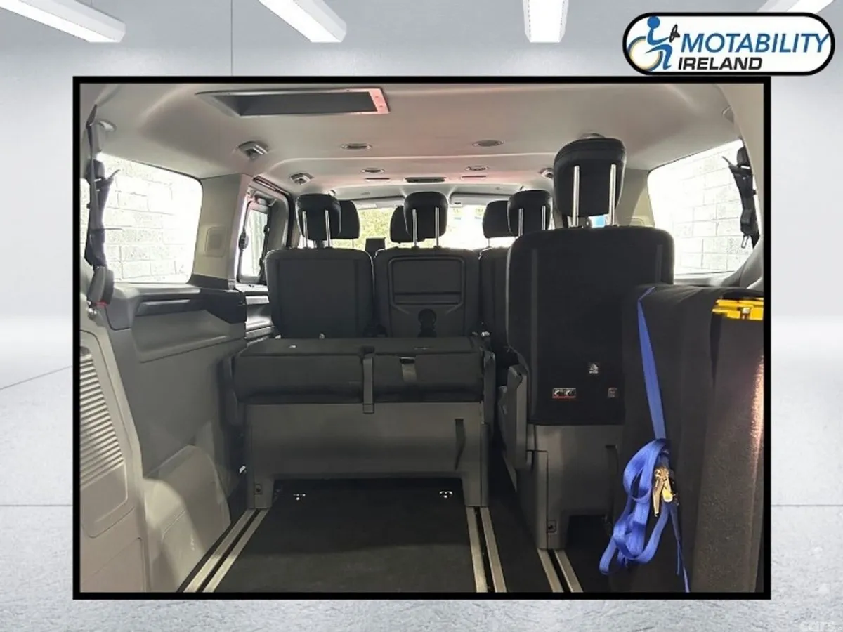 Ford Tourneo Custom MPV, Petrol Plug-in Hybrid, 2026, Black