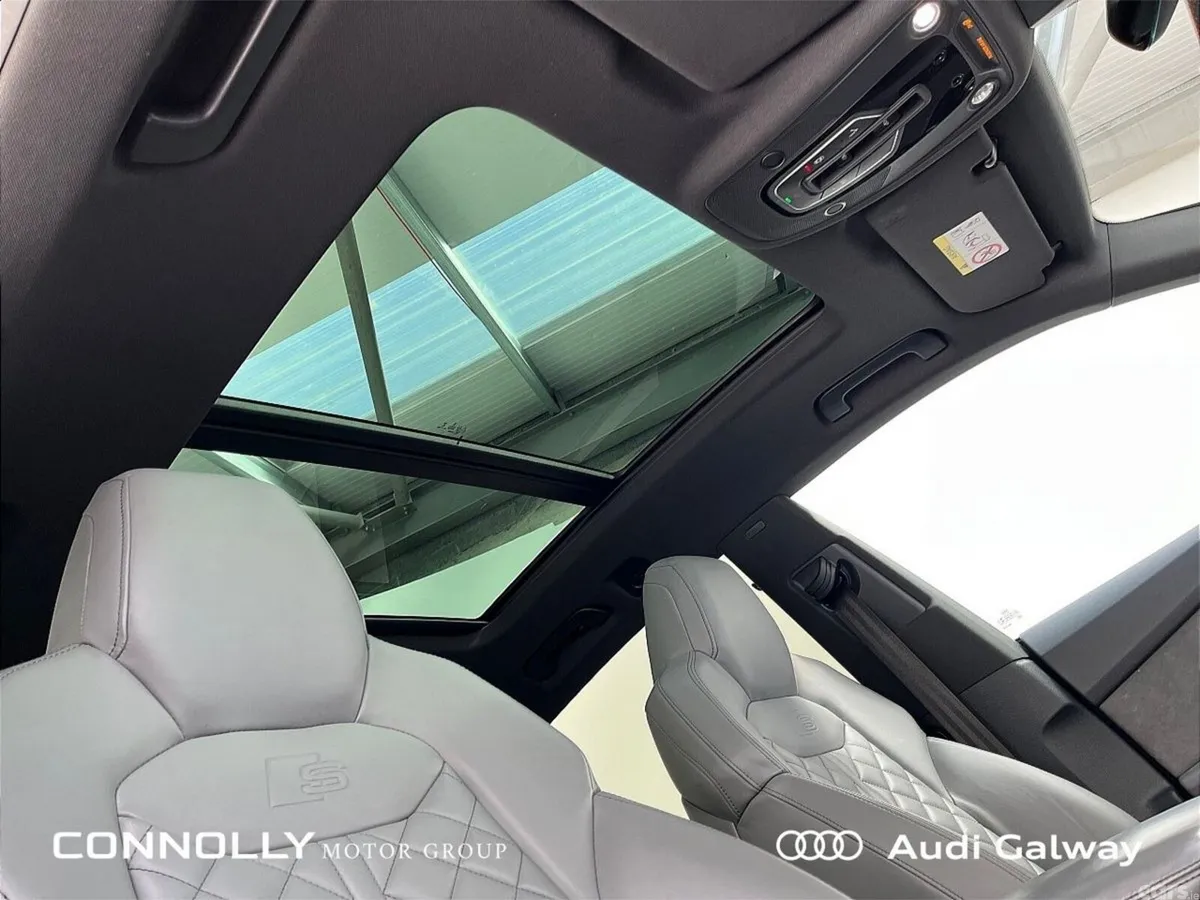 Audi Q8 Hatchback, Diesel, 2022, Blue