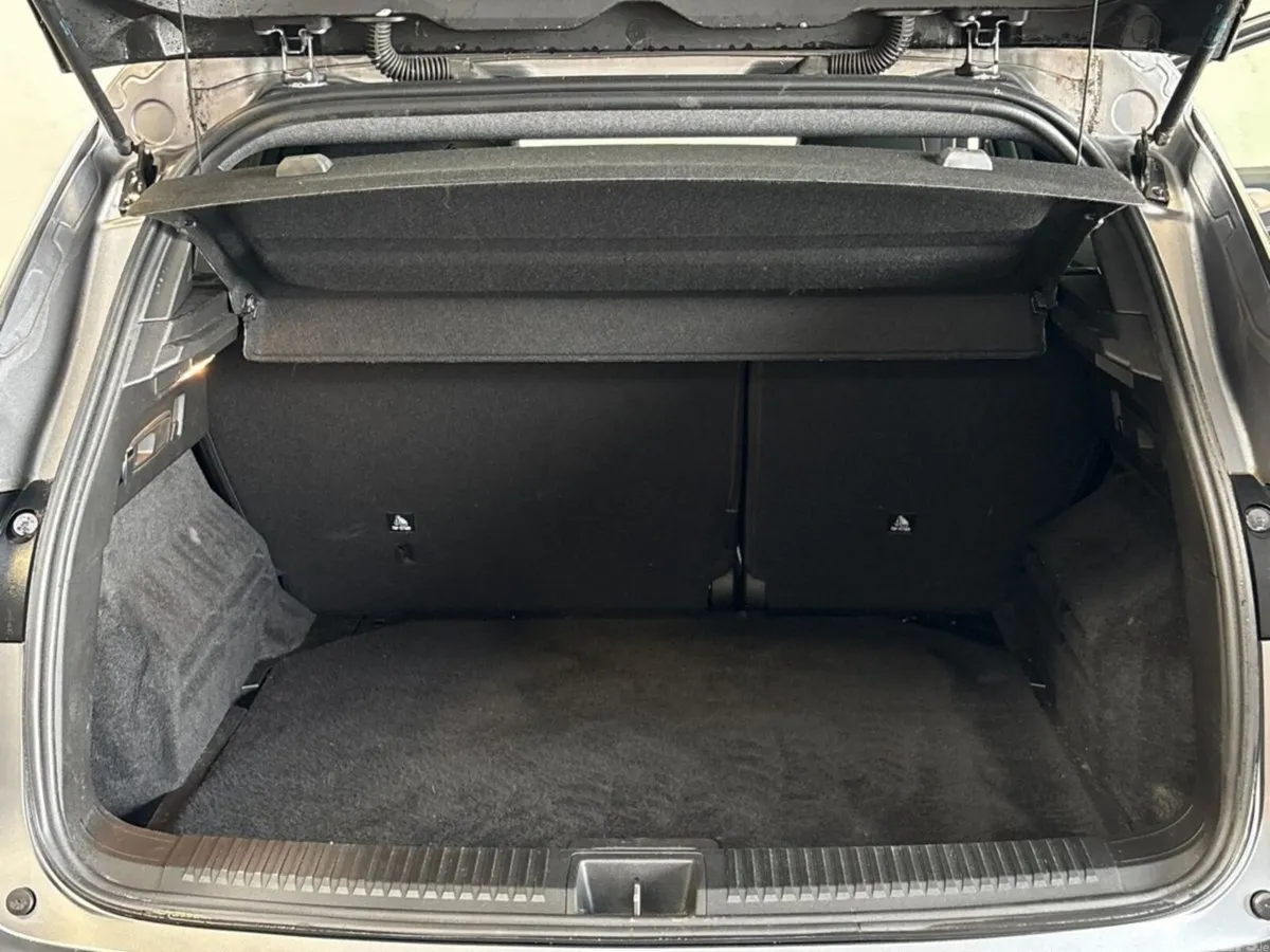 Renault Austral SUV, Petrol, 2024, Grey