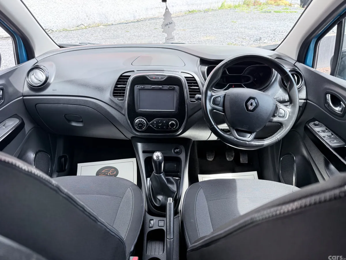 Renault Captur SUV, Petrol, 2016, Blue