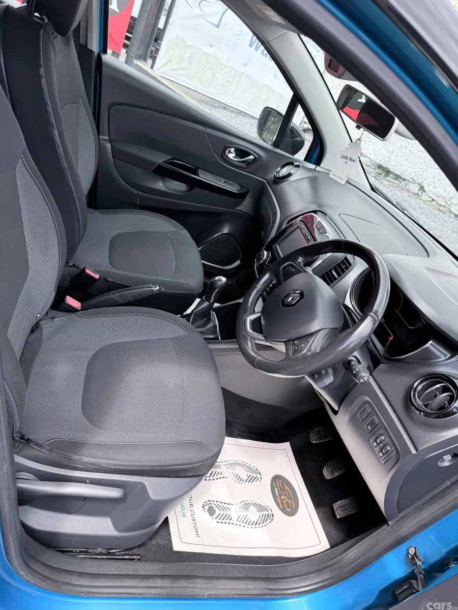 Renault Captur SUV, Petrol, 2016, Blue