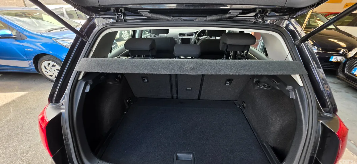 Volkswagen Golf Hatchback, Petrol, 2015, Black