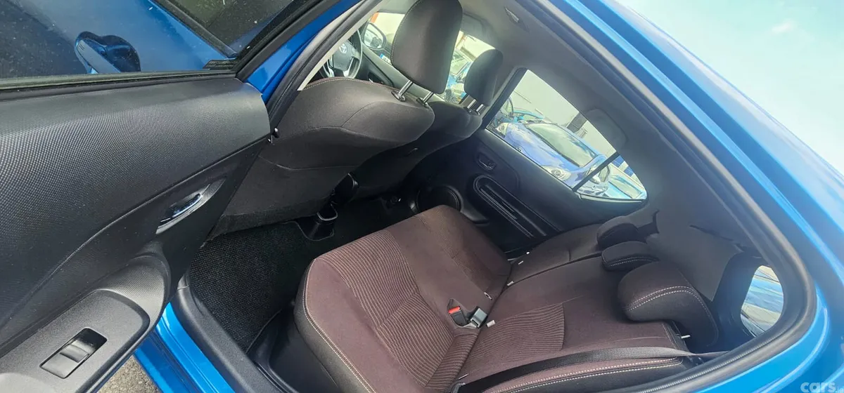 Toyota Aqua Hatchback, Petrol Hybrid, 2016, Blue