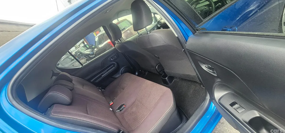 Toyota Aqua Hatchback, Petrol Hybrid, 2016, Blue